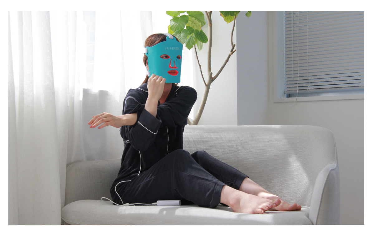 HIGHER DOSE ハイアードーズ 赤外線 フェイスマスク 美顔器 美肌効果 シミを改善 ハリのある肌