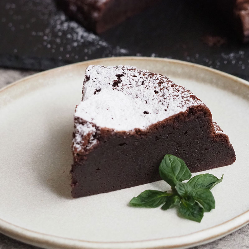 Vitamixで簡単に作れる本格ガトーショコラのバレンタインレシピ