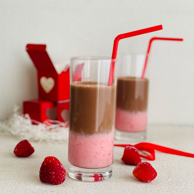 Vitamixで作るイチゴとココアの2層バレンタインスムージーレシピ